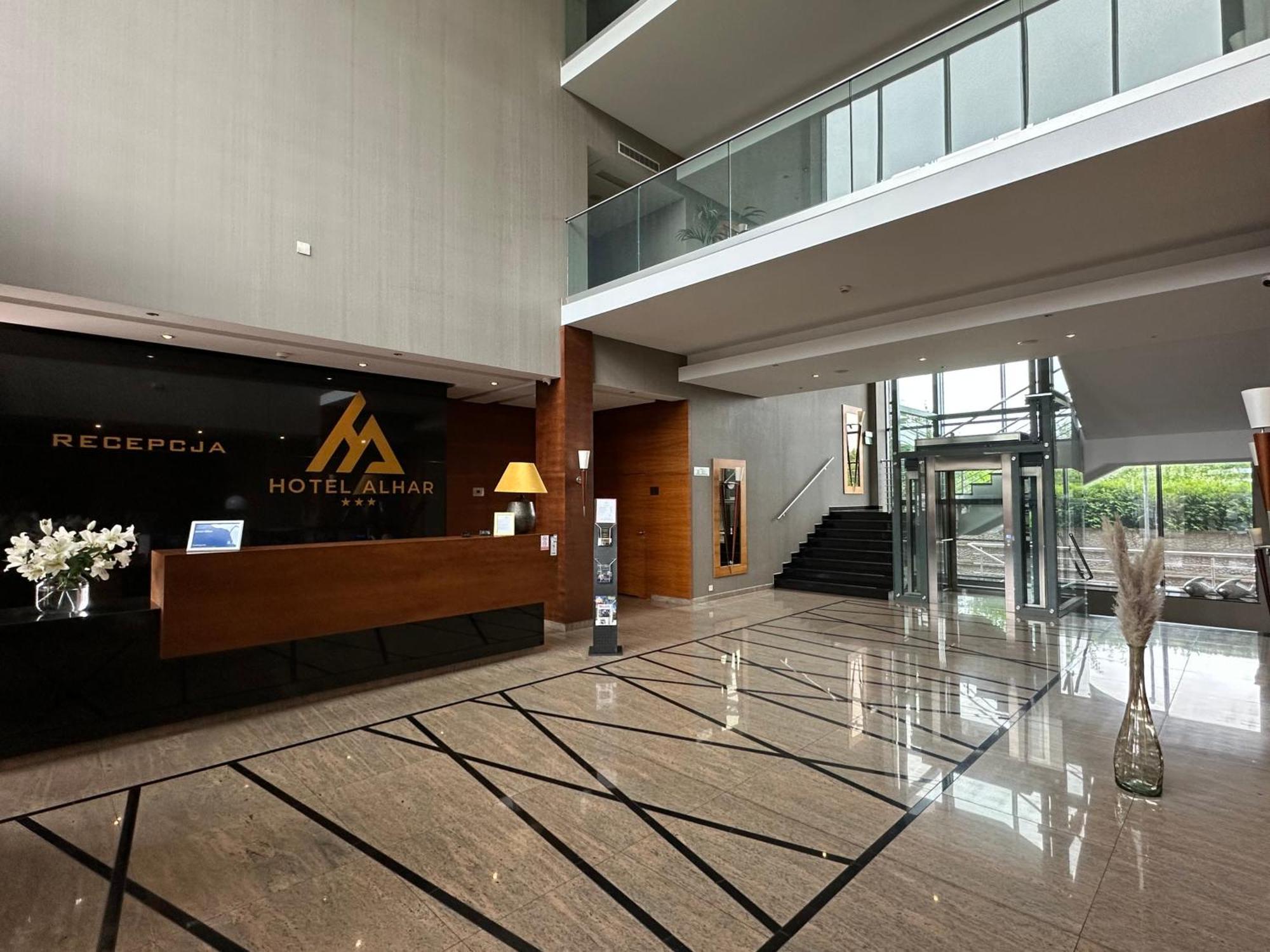 Hotel Alhar Lubliniec Ngoại thất bức ảnh