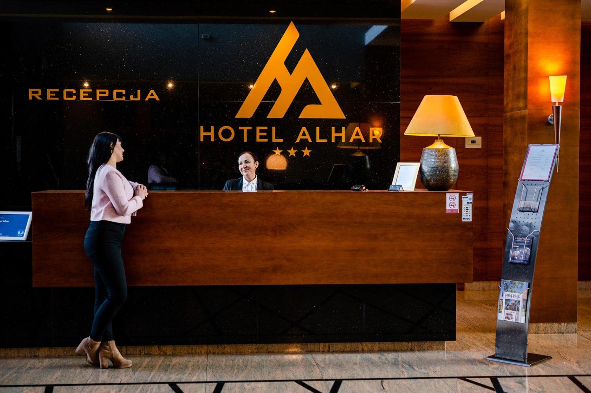 Hotel Alhar Lubliniec Ngoại thất bức ảnh