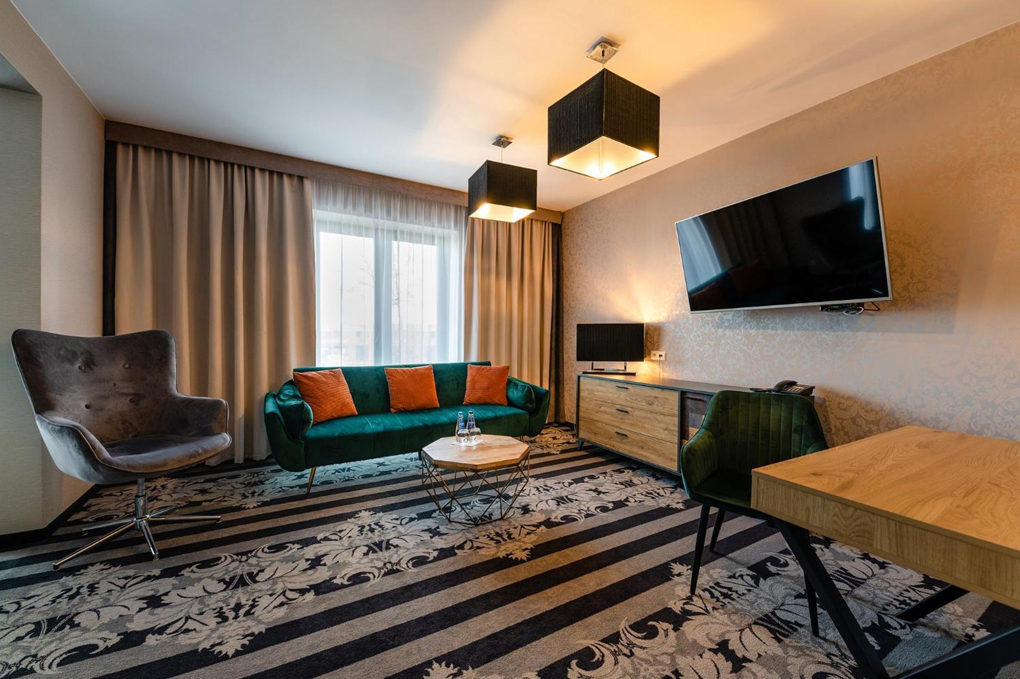 Hotel Alhar Lubliniec Ngoại thất bức ảnh