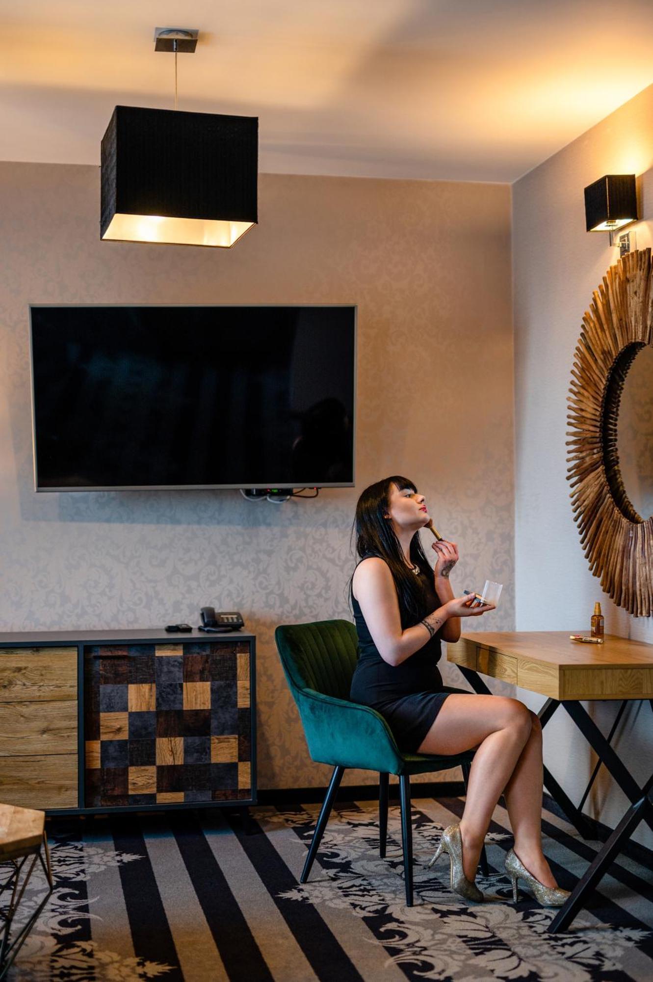 Hotel Alhar Lubliniec Ngoại thất bức ảnh