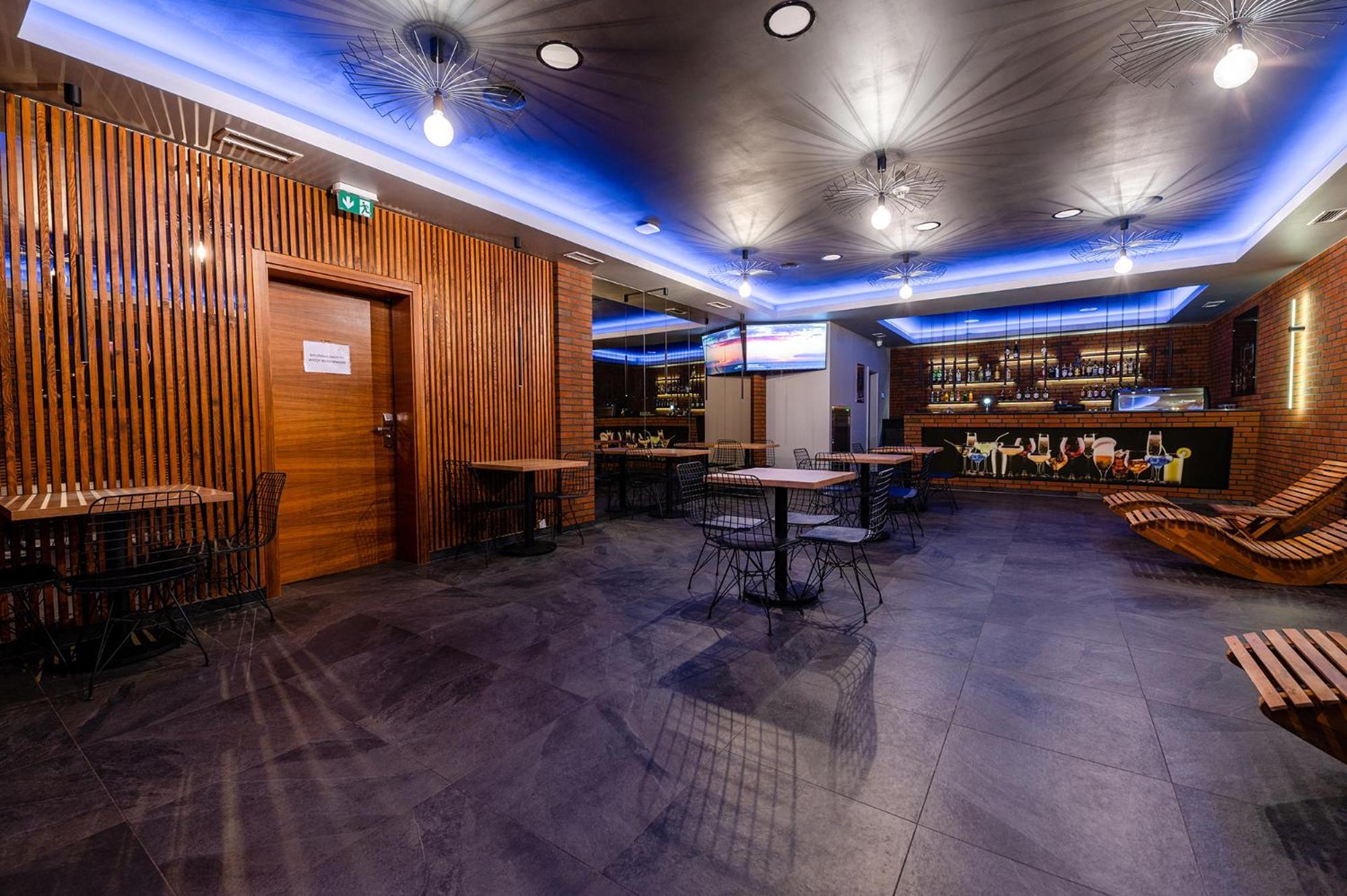 Hotel Alhar Lubliniec Ngoại thất bức ảnh