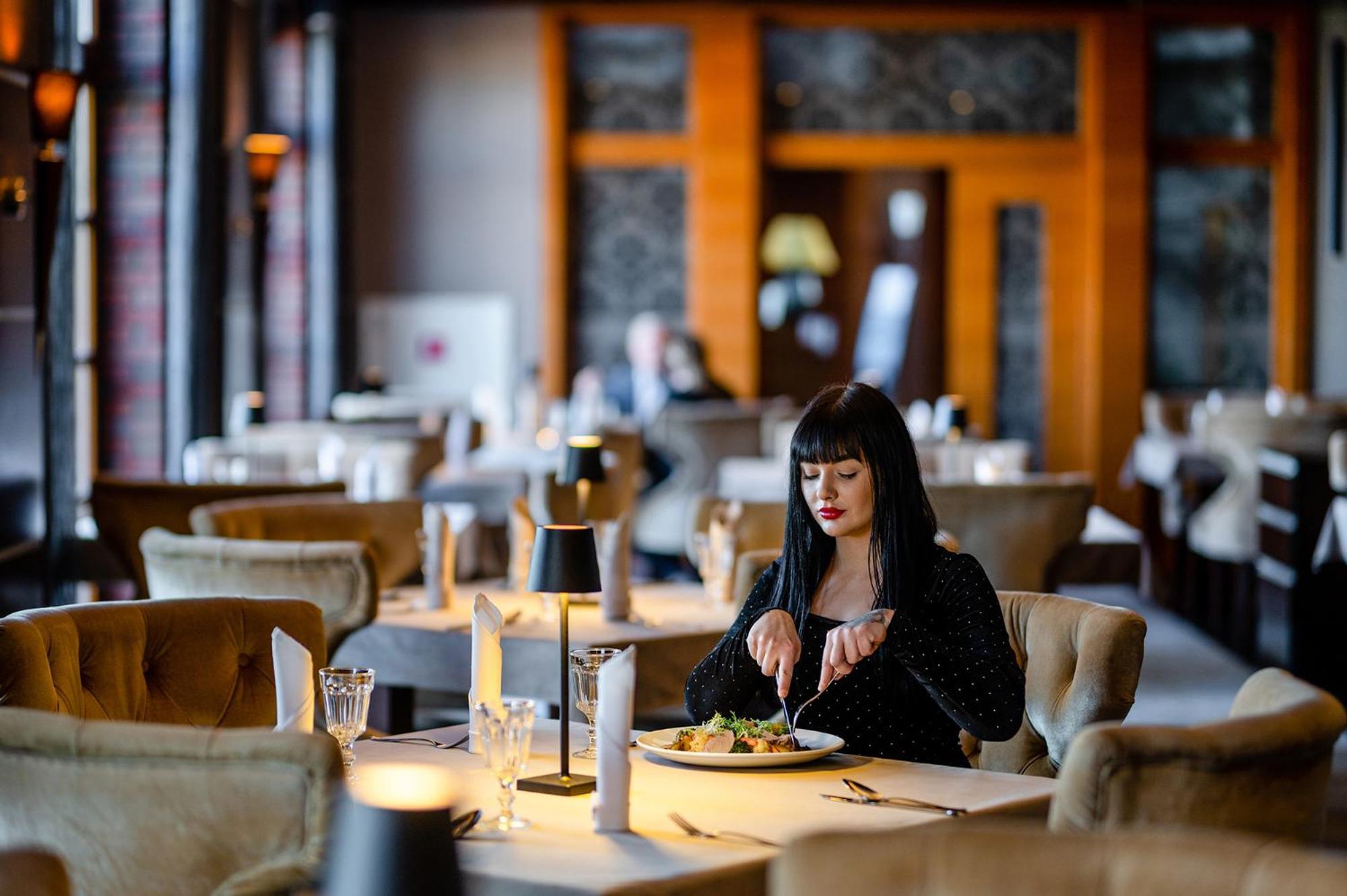 Hotel Alhar Lubliniec Ngoại thất bức ảnh
