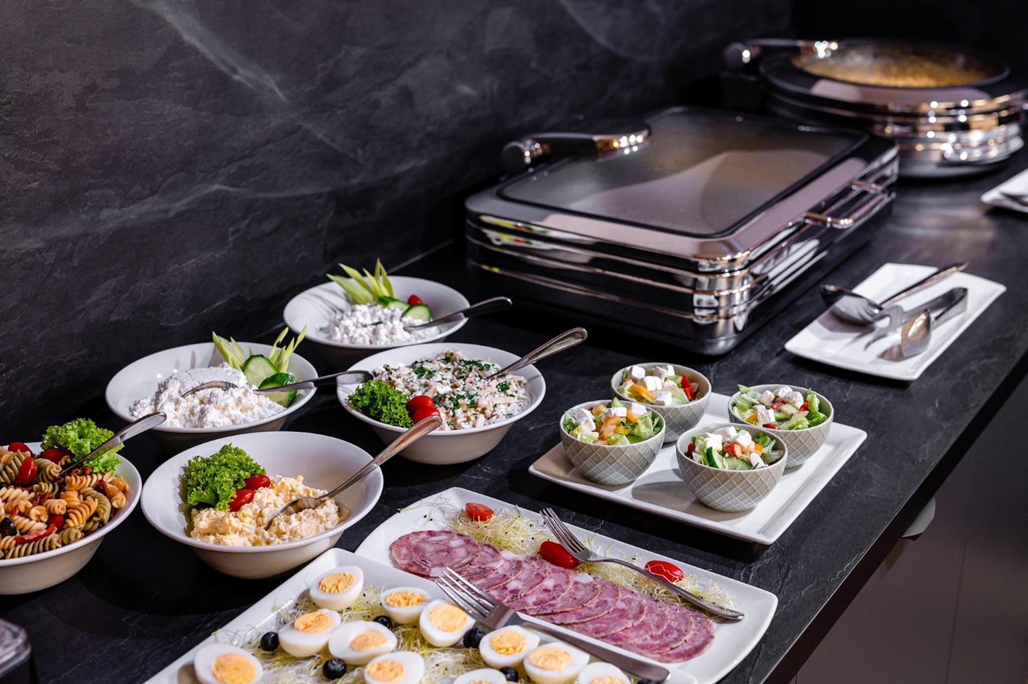 Hotel Alhar Lubliniec Ngoại thất bức ảnh