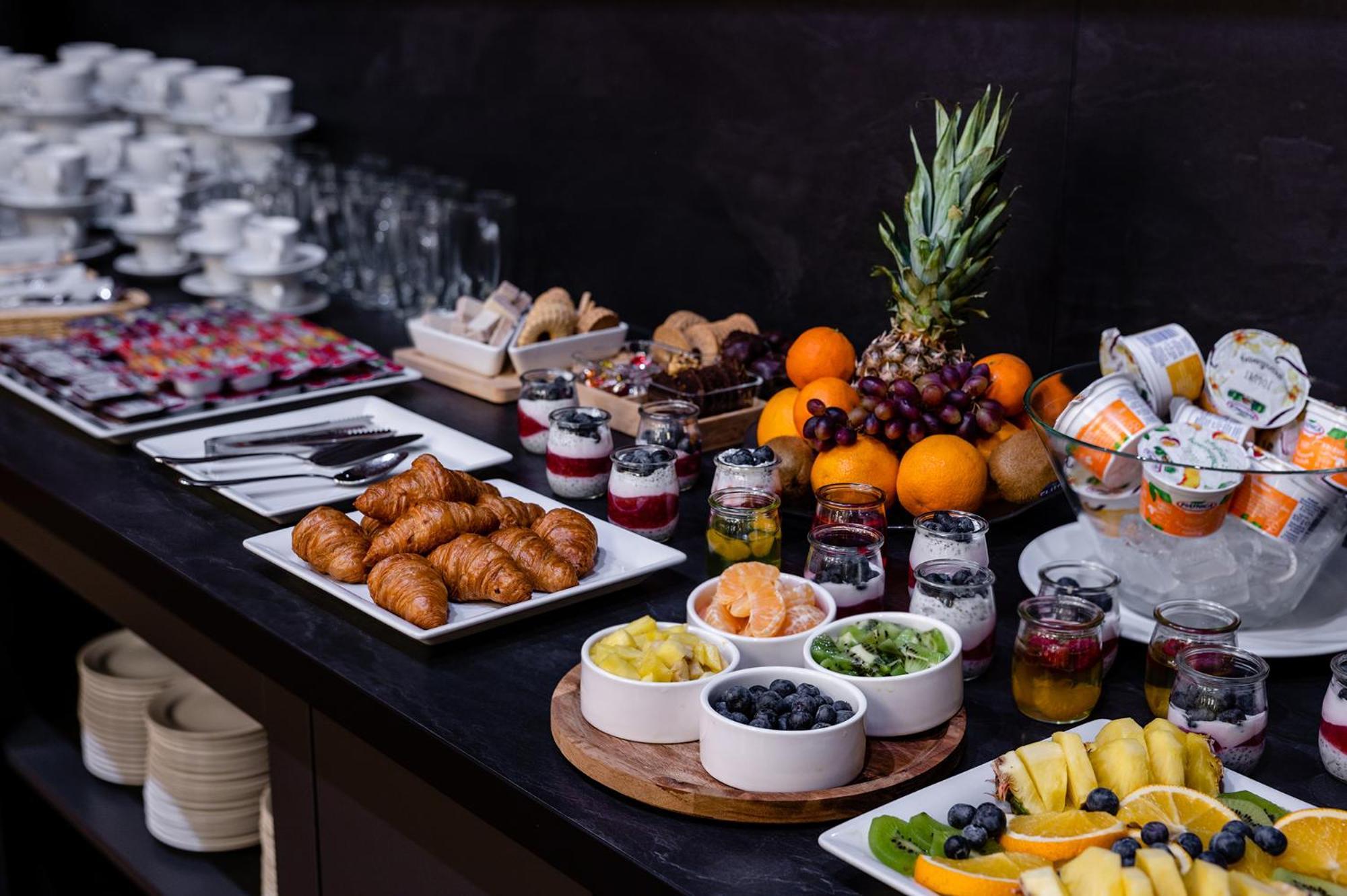 Hotel Alhar Lubliniec Ngoại thất bức ảnh