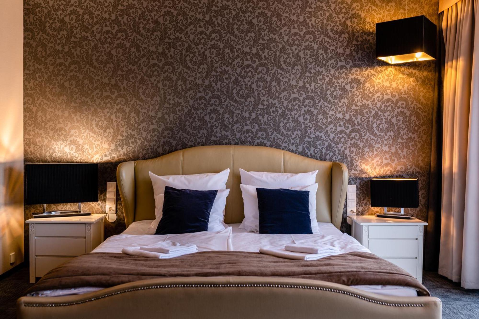 Hotel Alhar Lubliniec Ngoại thất bức ảnh